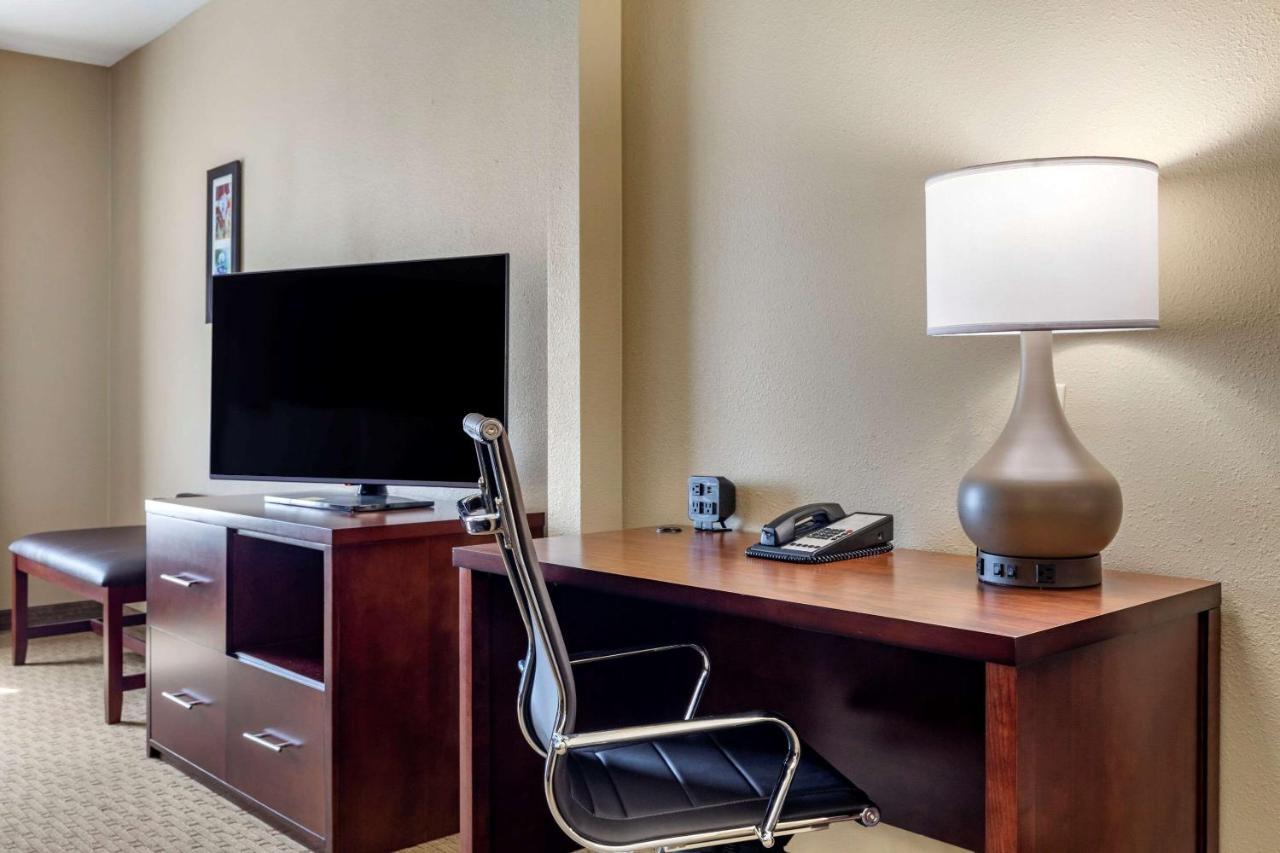 Comfort Suites Waco Near University Area Exterior foto